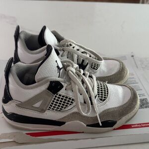 Jordan retro 4 Kids military Black Sneakers size 1
